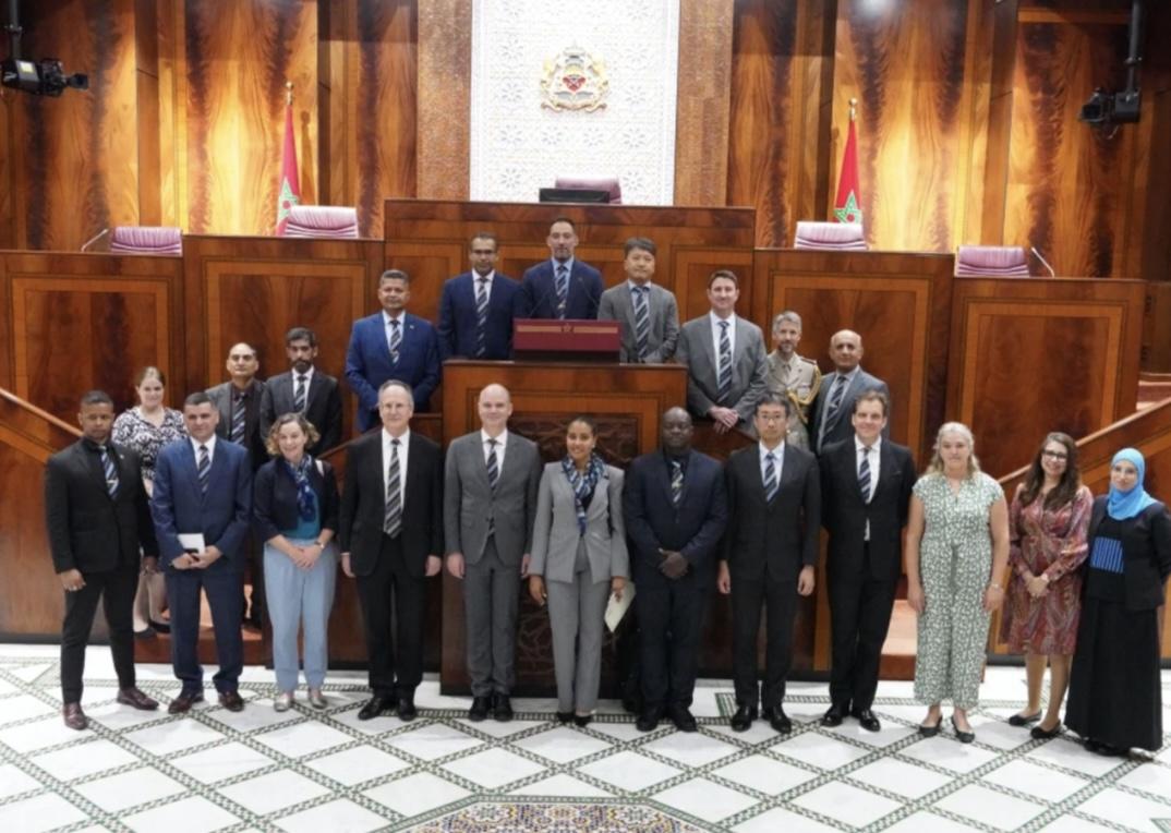 رئيس مجلس النواب يستقبل بعثة الكلية البريطانية الملكية للدراسات الدفاعية